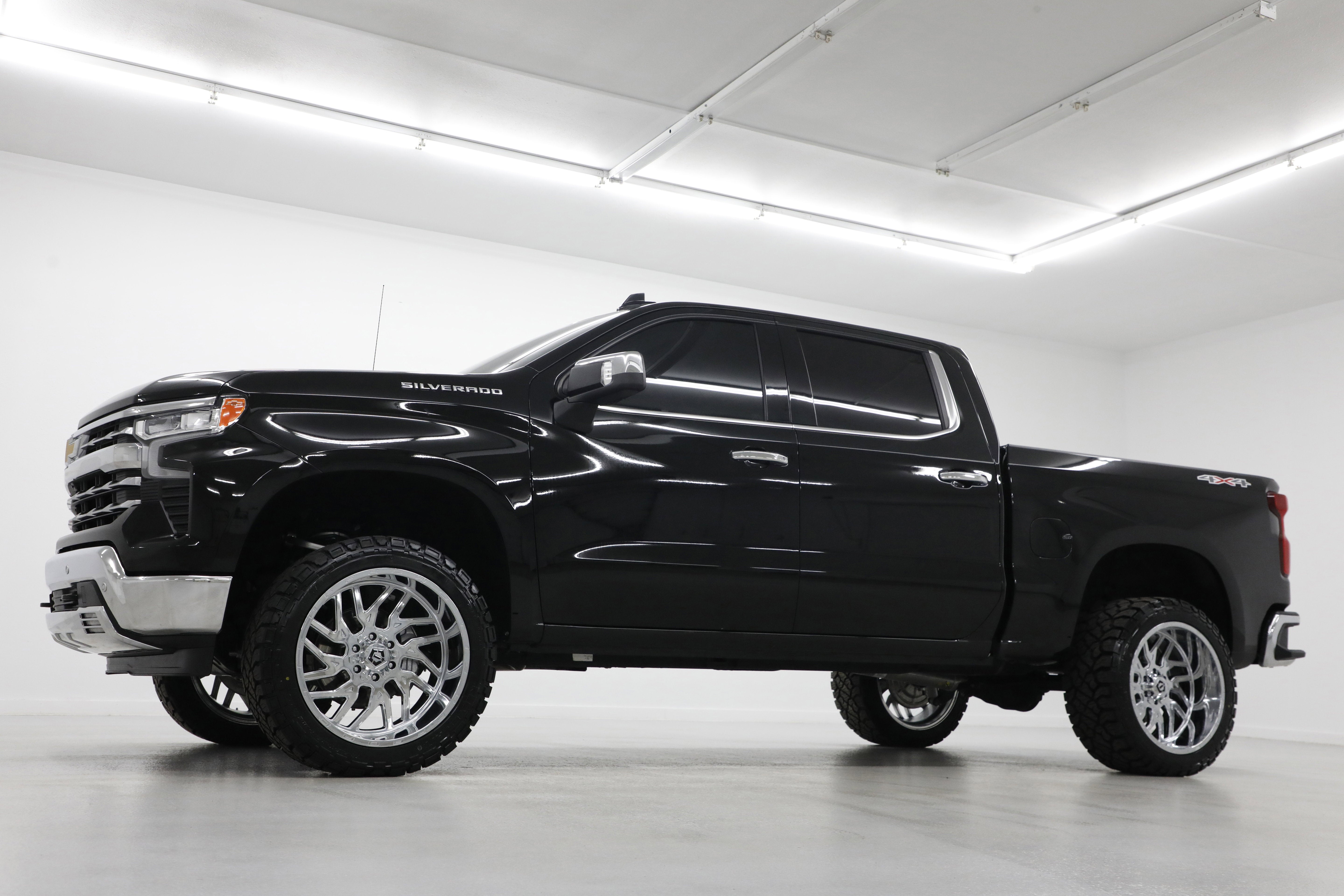 chevrolet silverado 1500 2026 2GCUKGED7T1102937 image